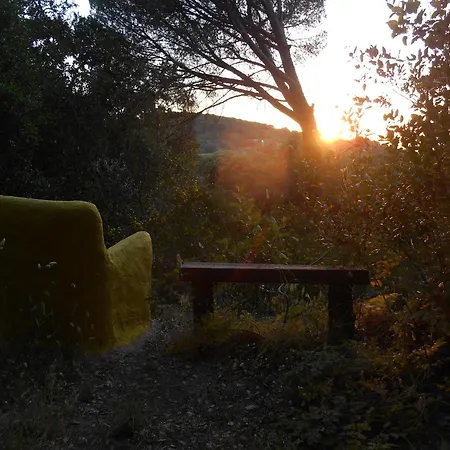 Campo de lujo Tipi y Cabaña privada en Sierra de Córdoba